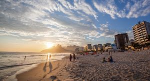 Rio de Janerio: Beach-Life gehört zum Lebensgefühl der Brasilianer. Die Stadt hat aber noch viel mehr zu bieten.
