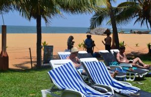 Negombo/Paradise Beach Hotel - direkte Strandlage