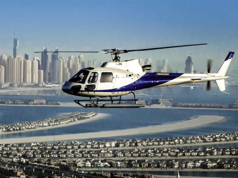 Dubai von oben bei einem Helikopter-Rundflug zu erleben ist ein ganz besonderes Highlight.